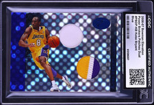 Pop 1 2006 Bowman Power Brokers Blue Kobe Bryant /4 PATCH PBDP-KB CGC Authentic