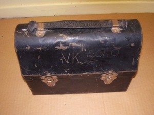 Vintage Pennymaid JC Penny Co Metal Lunchbox READ DESC