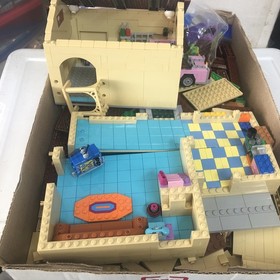 LEGO the Simpsons: The Simpsons House (71006) Incomplete With Mini Figures Read