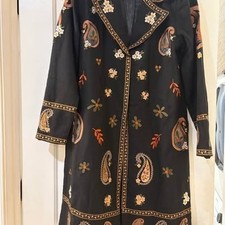 Black Embroidered Paisley Floral Coat Size M