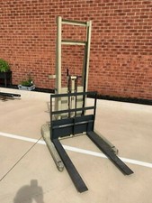 Manual Crown Stacker 500kg