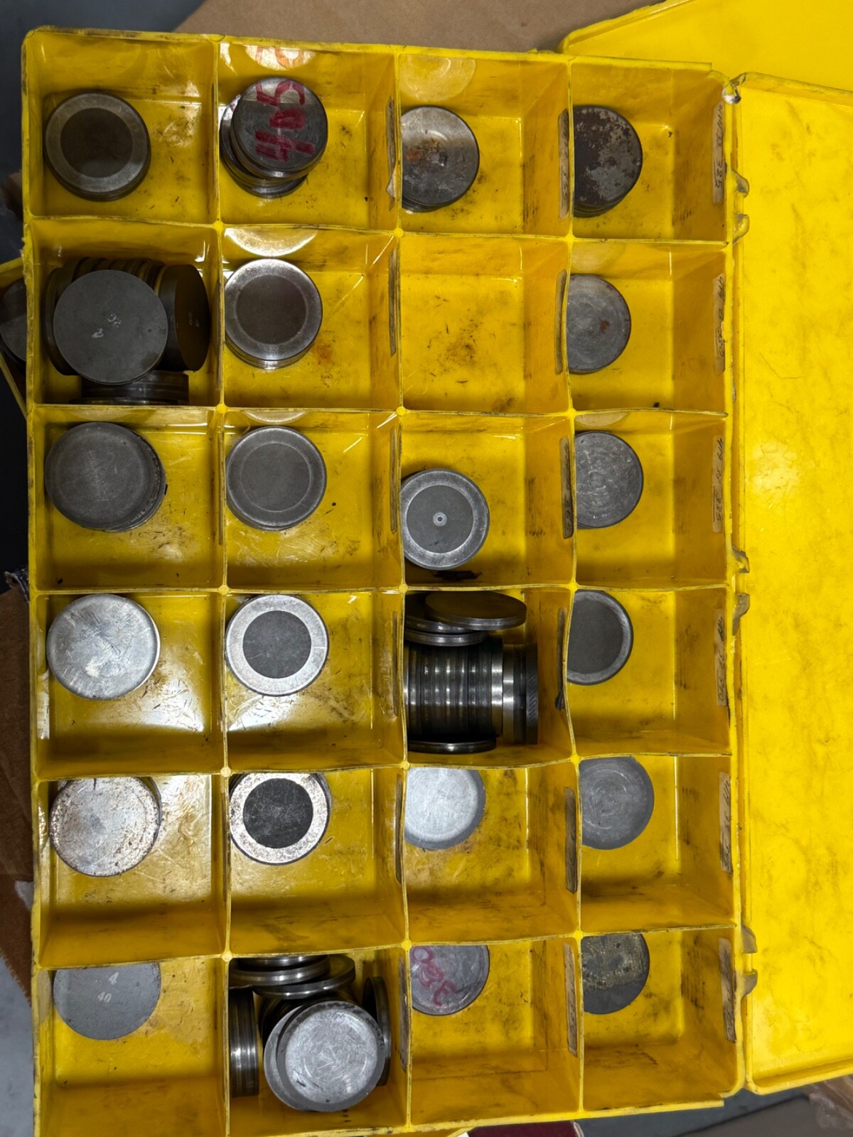 Ferrari Valve Adjust Shim Kit -Wurth