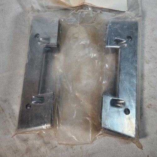 OPG NOS Front Chrome Armrest Base Set 1964-1967 GTO 442 Chevelle Skylark - Foto 2 di 3
