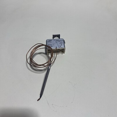 JUMO EM2 THERMOSTAT / EM2 (USED)