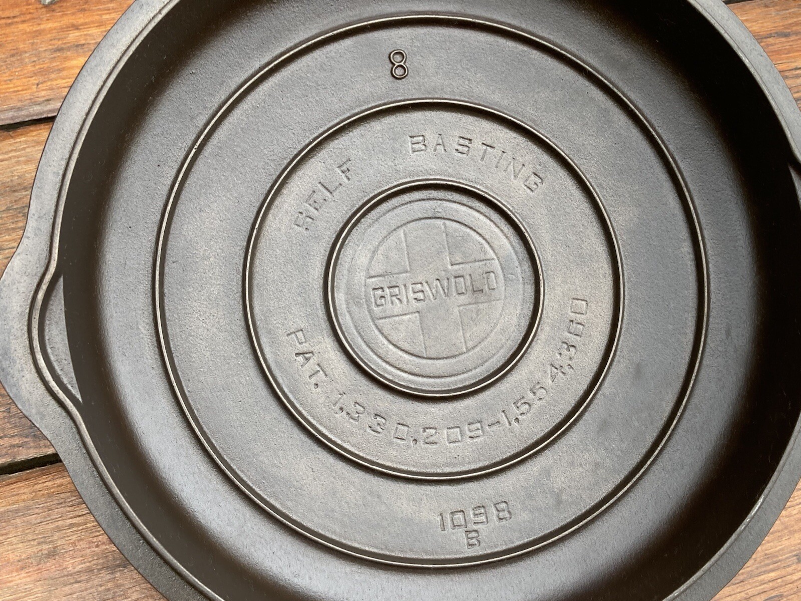 Griswold Cast Iron 8 Button Logo Skillet Lid eBay