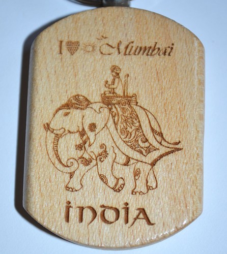 Juego de dos (2) llavero de elefante grabado en madera de teca recuerdo de la India - Imagen 5 de 5
