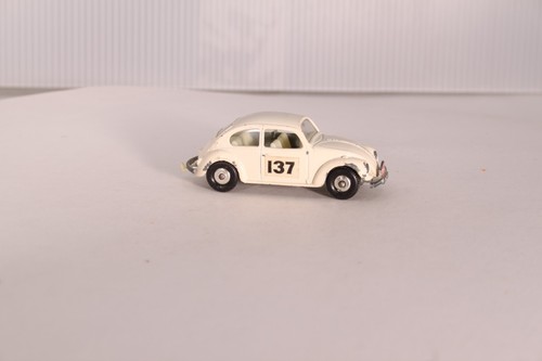 MATCHBOX VOLKSWAGEN 1500 SALOON No 15 VINTAGE 1968 TOY CAR 137 LESNEY VW BUG - Picture 8 of 21
