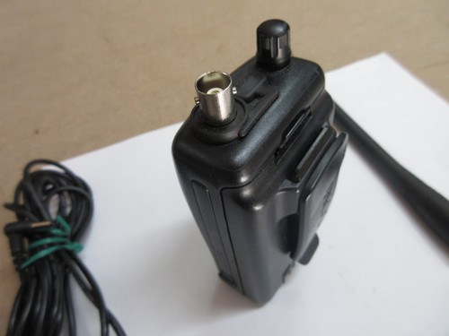 Icom IC-A5 VHF Air Band Handheld Transceiver Two Way Radio - Picture 7 of 10