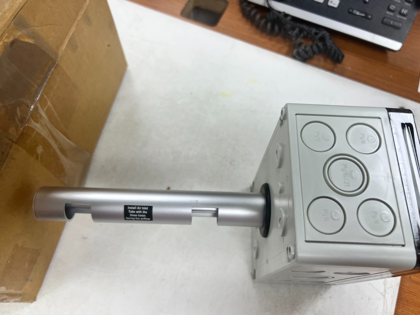 👀NEW CARRIER DUCT ENCLOSURE FOR CO2 VENTILATION CONTROLLER 33ZCASOCO2 HH99ZZ015