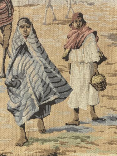 Mid Century Vintage Tapestry Arab Market Scene 162 x 114 cm 5’3 x 3’7 ft - Picture 3 of 11