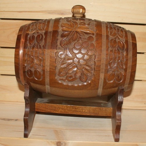 Vintage hand made folk carved floral wood brandy keg with stand - Picture 9 of 10