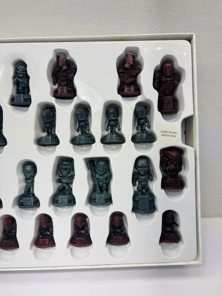 Juego de Ajedrez Coleccionista Destiny - Exclusivo Game Stop Foto 4 de 4