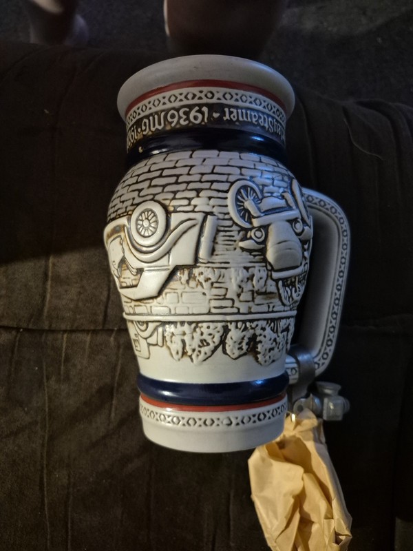 Avon Car Classics Ceramic Stein Mug 1911 Ford Model T Blue White Lid 8 fl oz