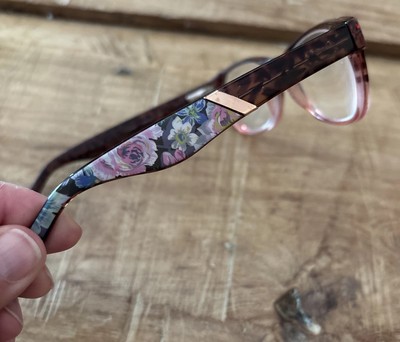 Vera Bradley 2.00 Readers Reading Glasses Courtney Garden Grove