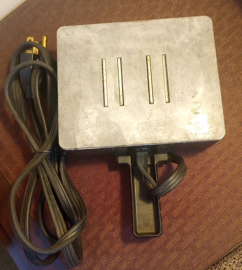 Kat's Magnetic Heater Handi-Heat Magnum K1160 Block heater 300w 120v, TESTED