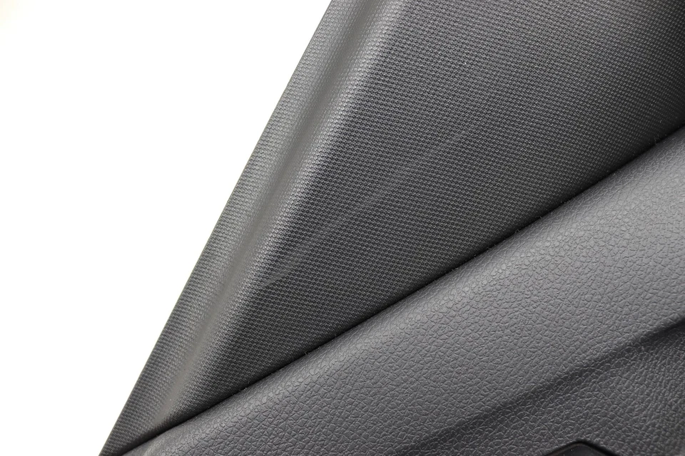 Mercedes-Benz Gla45 AMG 2015-2019 2,0 L - moldura trasera izquierda pilar C superior Foto 3 de 4