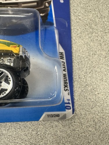 Hot Wheels '10 Toyota Tundra 2012 Yellow & Hummer H2 City Park Lot Of 2 - Picture 5 of 15