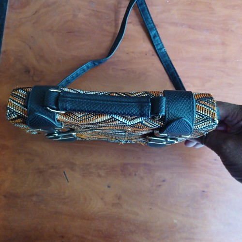 River Island Shoulder Bag - Unusual Woven Finish & Golden Chain/leather Fittings - Picture 7 of 8