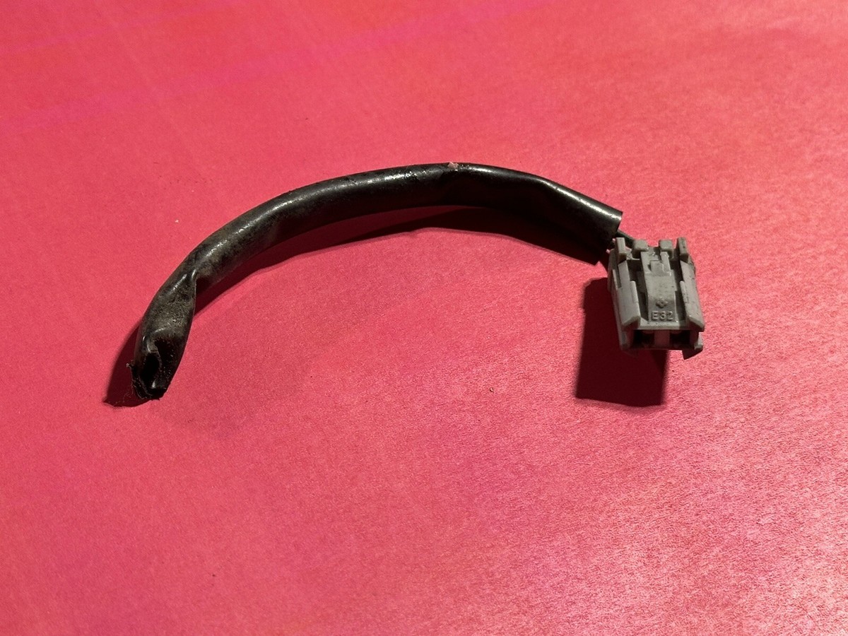 Toyota Lexus Scion OEM 90980-11148 2-way Connector Plug