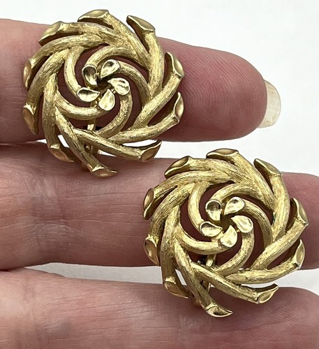 Vintage CROWN TRIFARI Brushed & Shiny Goldtone SPIRAL TWIG Earrings MOD STYLING - 第 11/11 張圖片