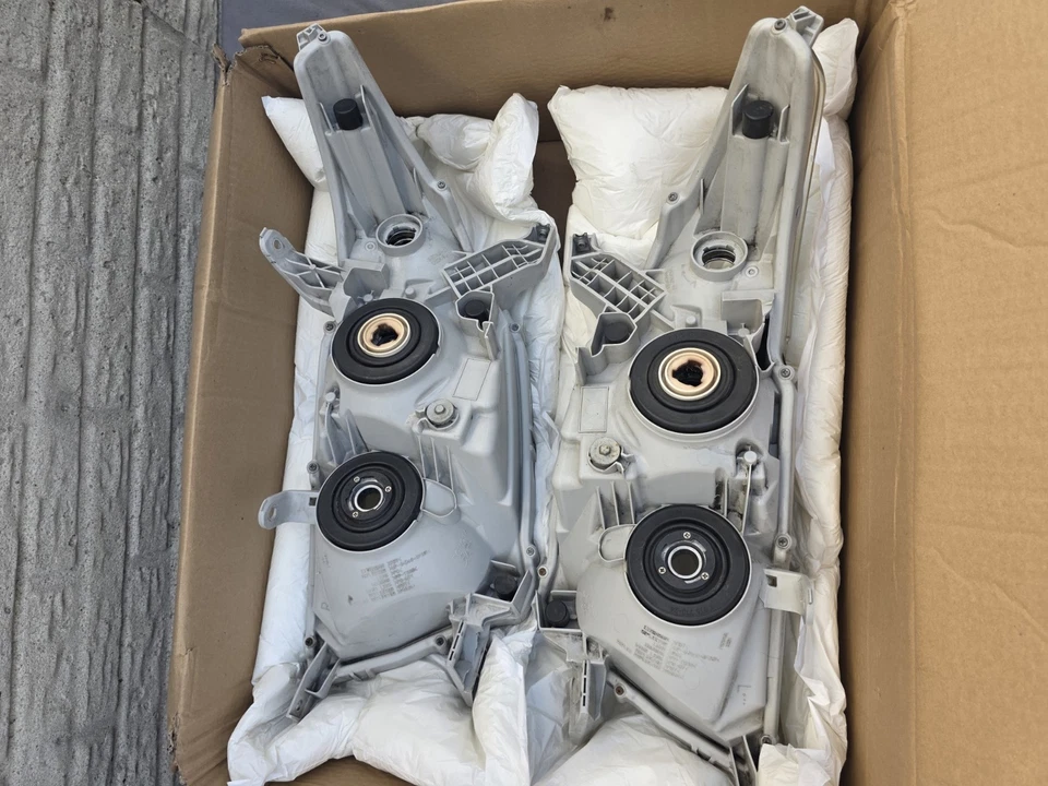 Faro lateral izquierdo y derecho Toyota Highlander 2011 2012 2013 OEM Foto 3 de 4