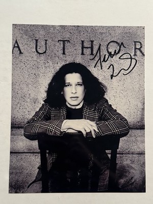 FRAN LEBOWITZ HAND SIGNED 8x10 PHOTO LEGENDARY AUTHOR AUTOGRAPHED COA