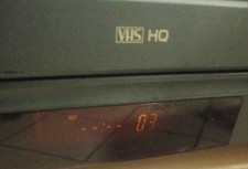 Magnavox VR9221AT21 VHS HQ VCR Recorder/Player Works Or Parts Only