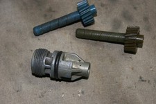 Turbo 350 Speedometer Cable Gear Bullet Transmission Adapter w/ 2 Gears