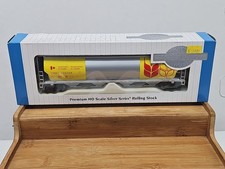Bachmann 19136 HO Scale Government of Canada Cylindrical Grain Hopper #106068