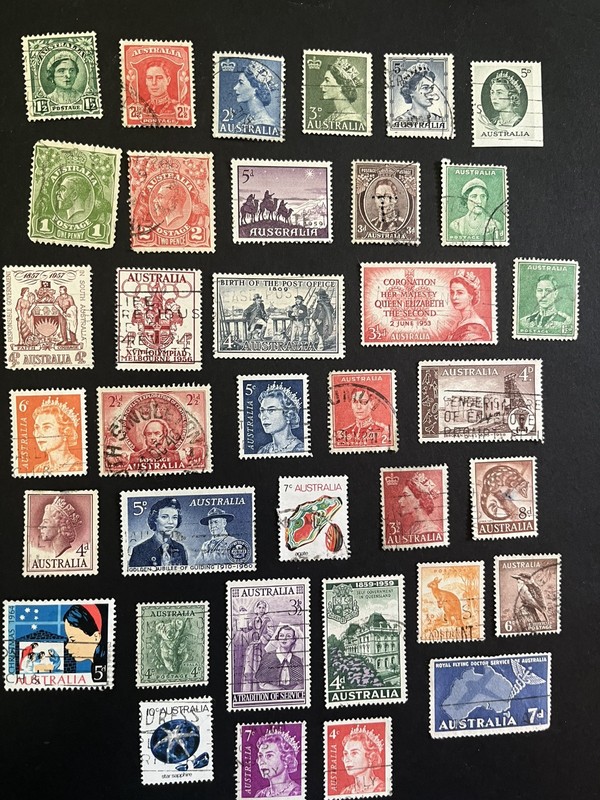 Australia Stamps Lot of 36 including one imperf Used nice variety all shown L102
