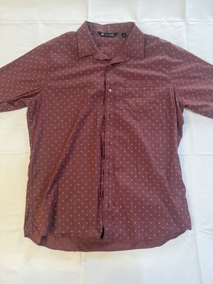 Travis Mathew Shirt Mens XL Burgundy Geometric Button Down Golf Short Sleeve