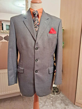 MENS GREY THREE PICE SUIT 42'' CHEST [ N LABELS ]
