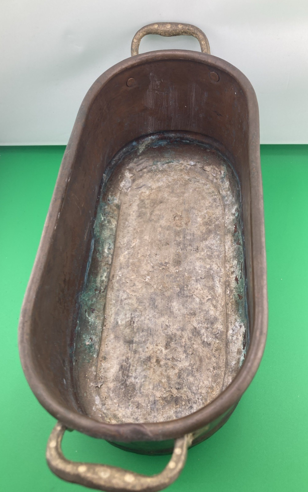 Vintage Turkey Copper 10”Oval Planter Jardiniere Riveted Handle Dovetail Joinery