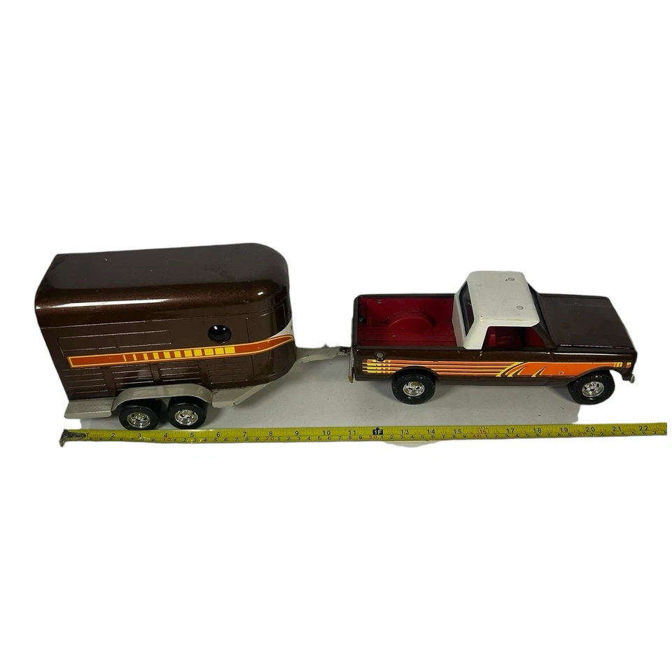Vintage Ertl Pickup Truck & Horse Trailer Set Brown/Orange 1:16 Diecast Toy  - Image 4 of 4