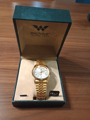 1990s Waltham Men's Wrist Watch *Not Working*