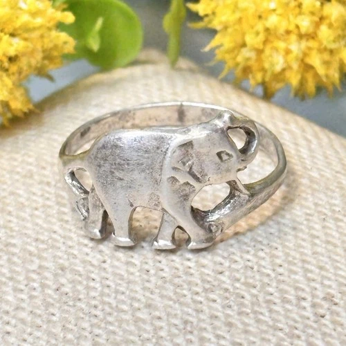 Vtg Sterling Silver 925 Detailed 2D Elephant Truck Up Split Band Ring Size 9