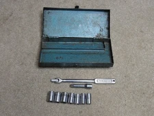 Vintage INDUSTRO 6102 1/4" Socket set & breaker bar. partial set. 10 pieces.
