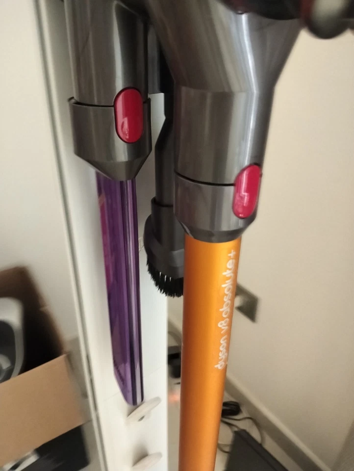 Dyson V8 Absolute+, foto 4 di 5