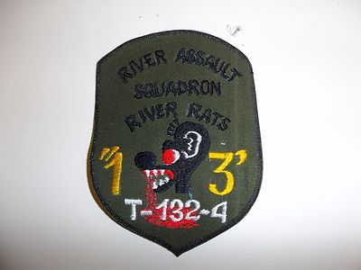 b7257 US Navy Vietnam River Assault Squadron 13 T132 Boat PBR