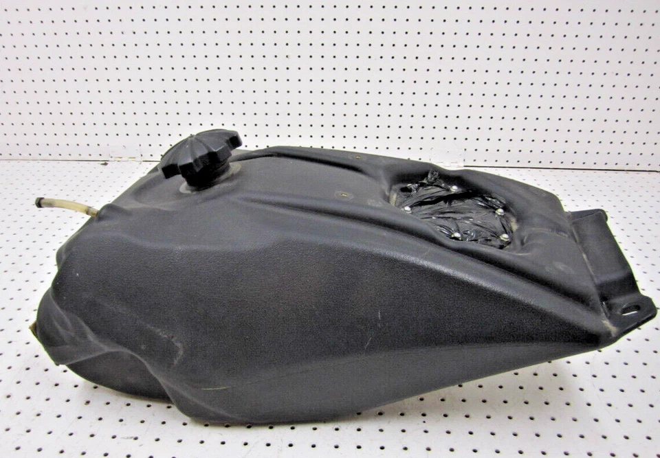 2007 YAMAHA PHAZER PZ50MW MTX MOUNTAIN LITE FUEL GAS TANK 8GC-24111-00-00 - Image 3 of 4