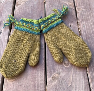 Handmade Knit Wool Warm Braid Tassel Colourful Mittens Gloves