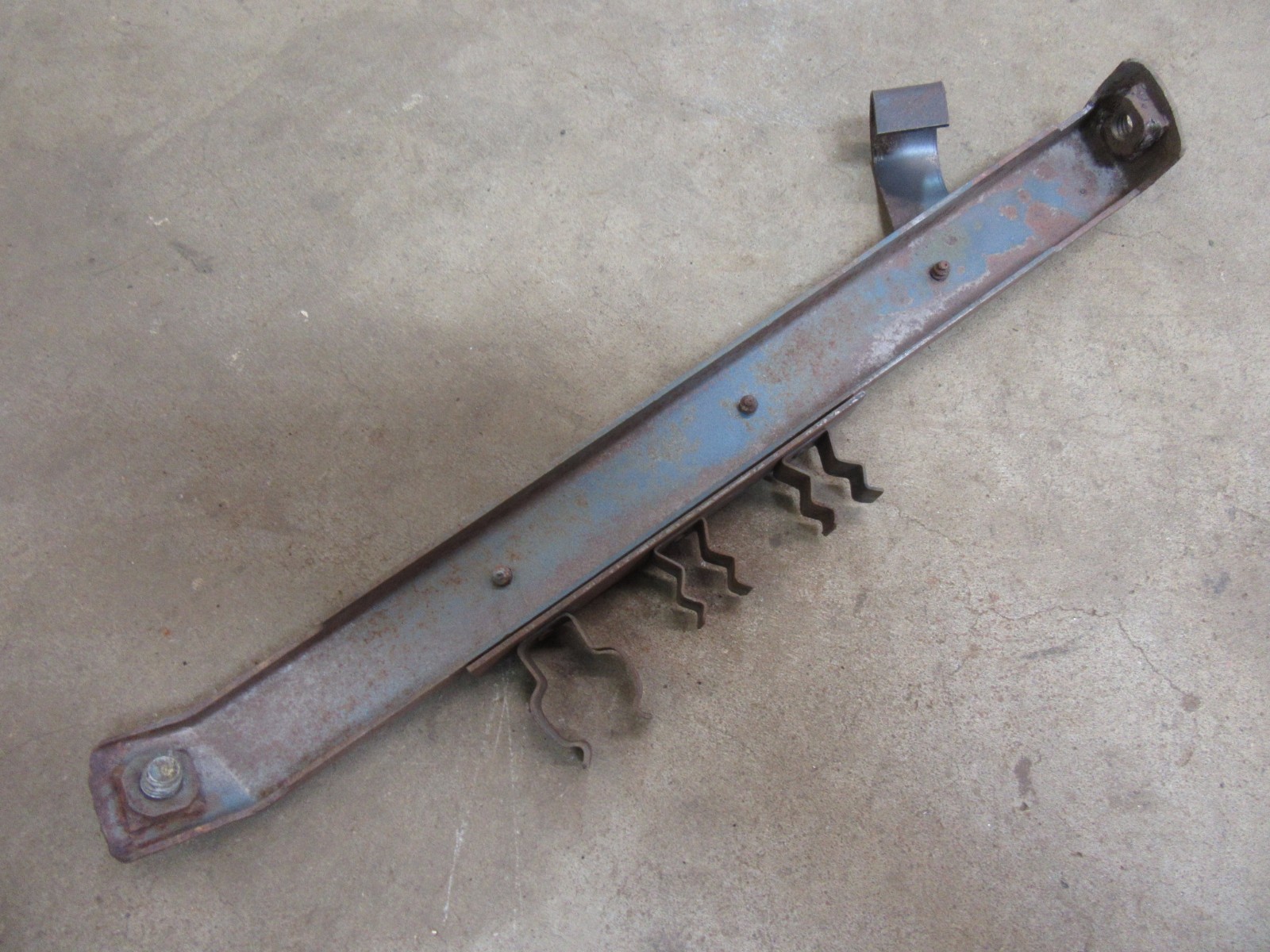 1953 1954 Pontiac Chieftain interior under dash support mount bracket brace 