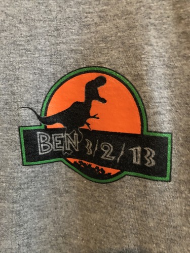 Jurassic Park 3 T-Shirt Ben 3/2/13 Gray Long Sleeves EUC Hildebrand - Picture 2 of 6