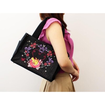 ANNA SUI - ANNA SUI×Pokémonコラボ スマホポシェット Pikachu Pikachu Smartphone Mobile Pochette Pouch ANNA SUI Pokemon
