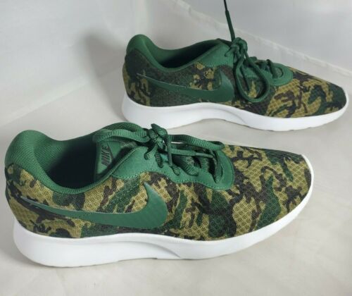Nike Tanjun Camo Men's Size:9. Model: 819893-233