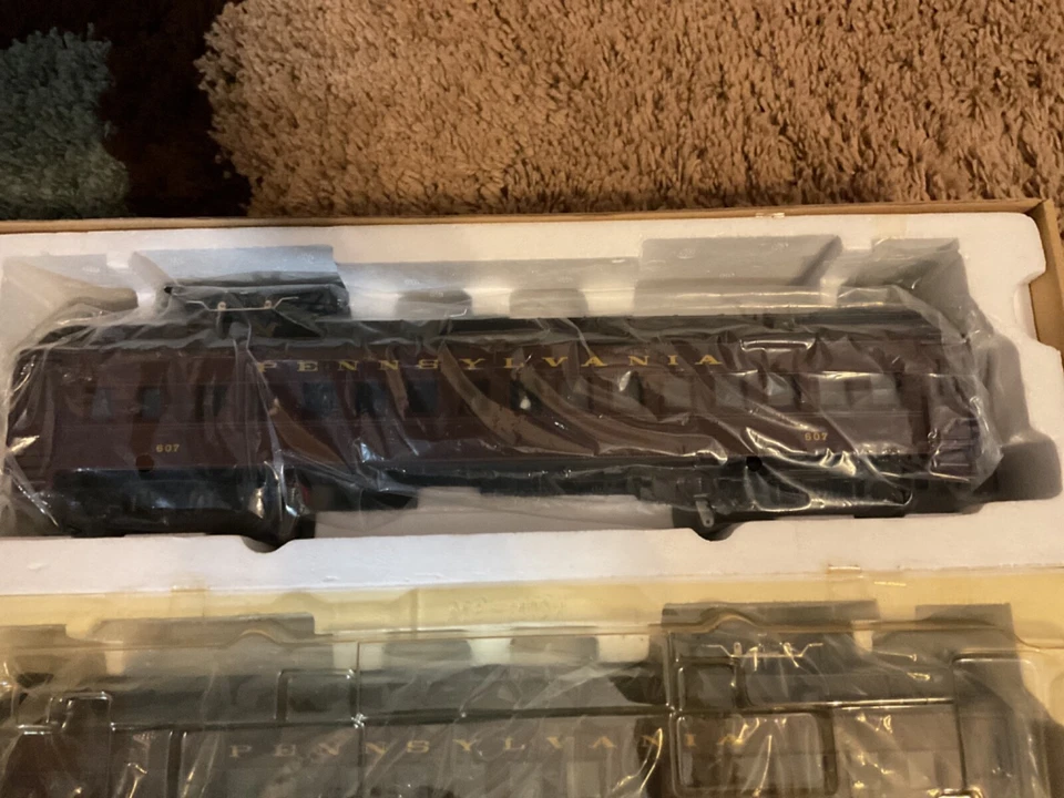 Lionel K-Line 6-21326 Interurbans Pennsylvania Powered & Dummy 2 Car Train Set - Image 3 of 4