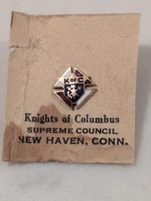 Vintage Knights of Columbus KofC Tiny Screwback lapel pin
