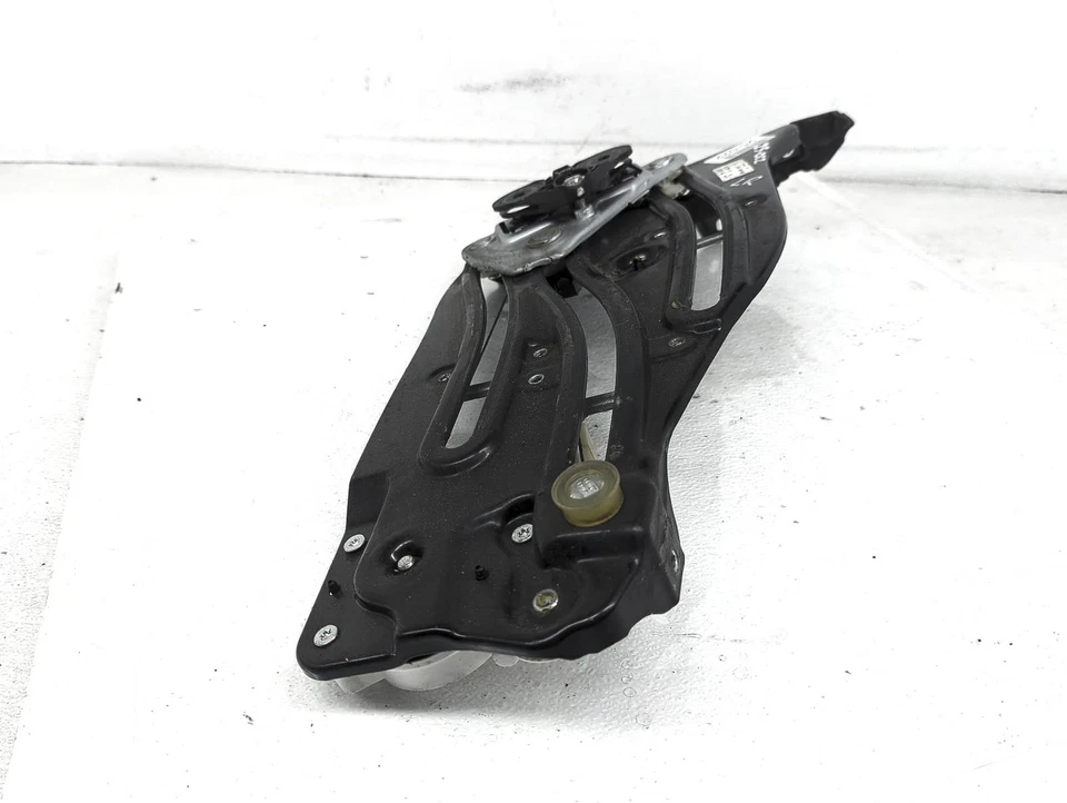 2009-2016 Bmw Z4 Rear Driver Left Quarter Glass Window Regulator 51-37-7-198-307 - Image 3 of 4