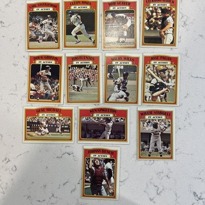 Lot of 12 1972 Topps In Action Johnny Bench