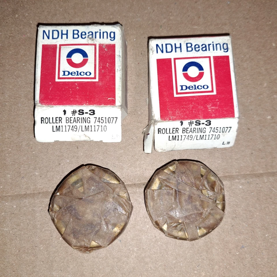 Rolamentos de rolos de roda GM NOS 1960-1980 Chevrolet Corvair & Vega # 7451077 (par) - Imagem 2 de 4